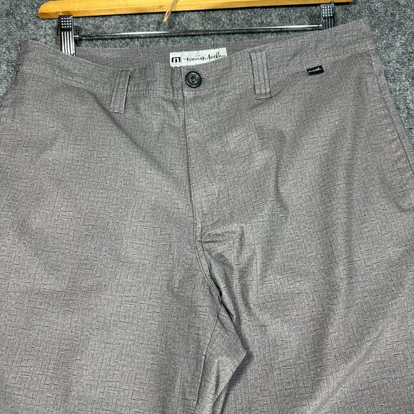 Travis Mathew Shorts Mens 32 Gray Stretch Flat Front Pockets Golf - Picture 3 of 7